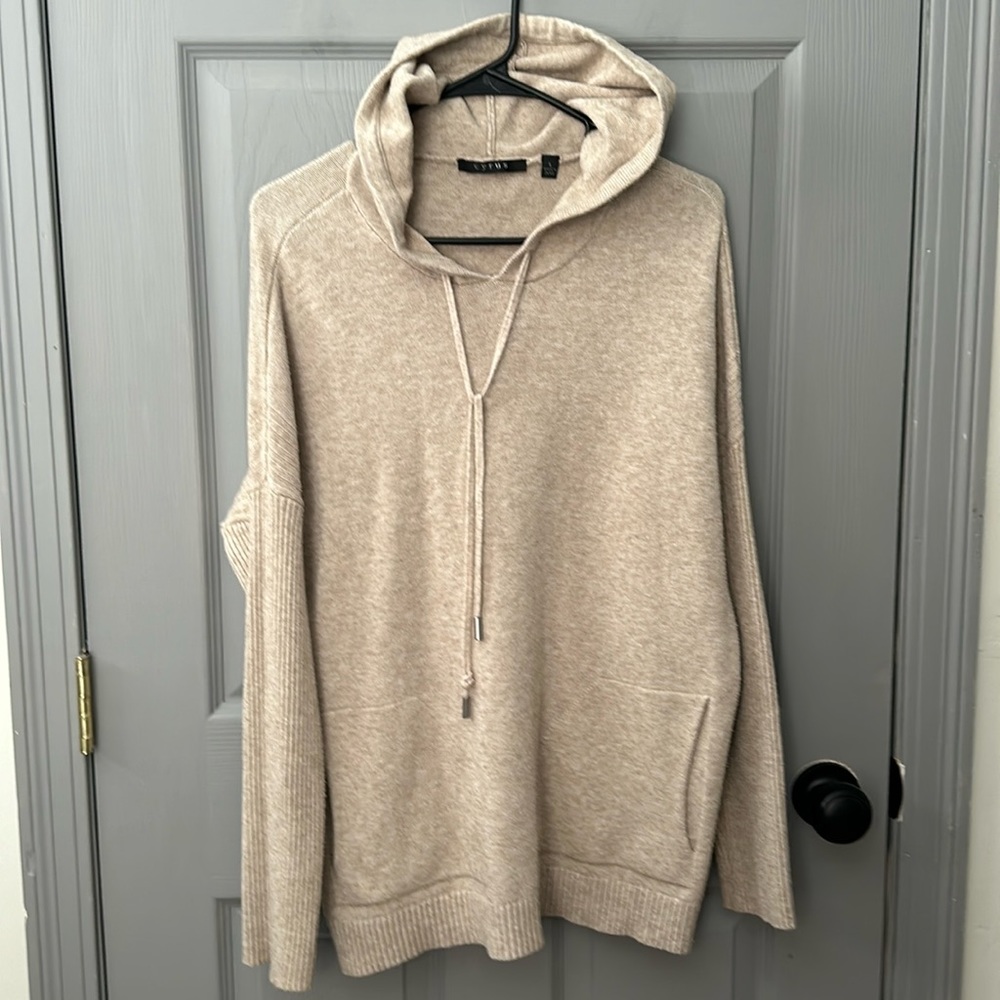 Cyrus Hoodie